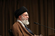 رهبر انقلاب: امام راحل ابعاد فراموششده دین را احیا کرد